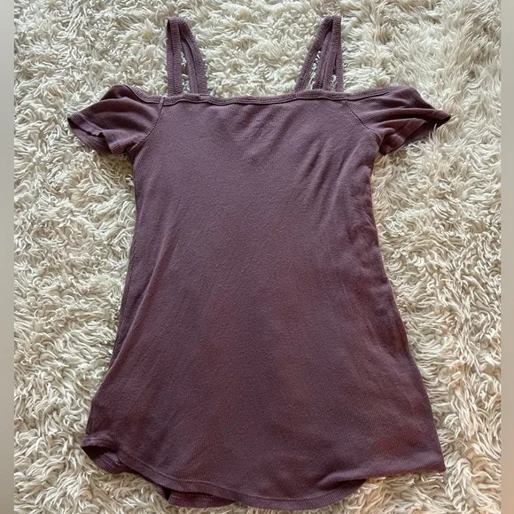 American Eagle Purple Open Shoulder - Picture 3 of 3